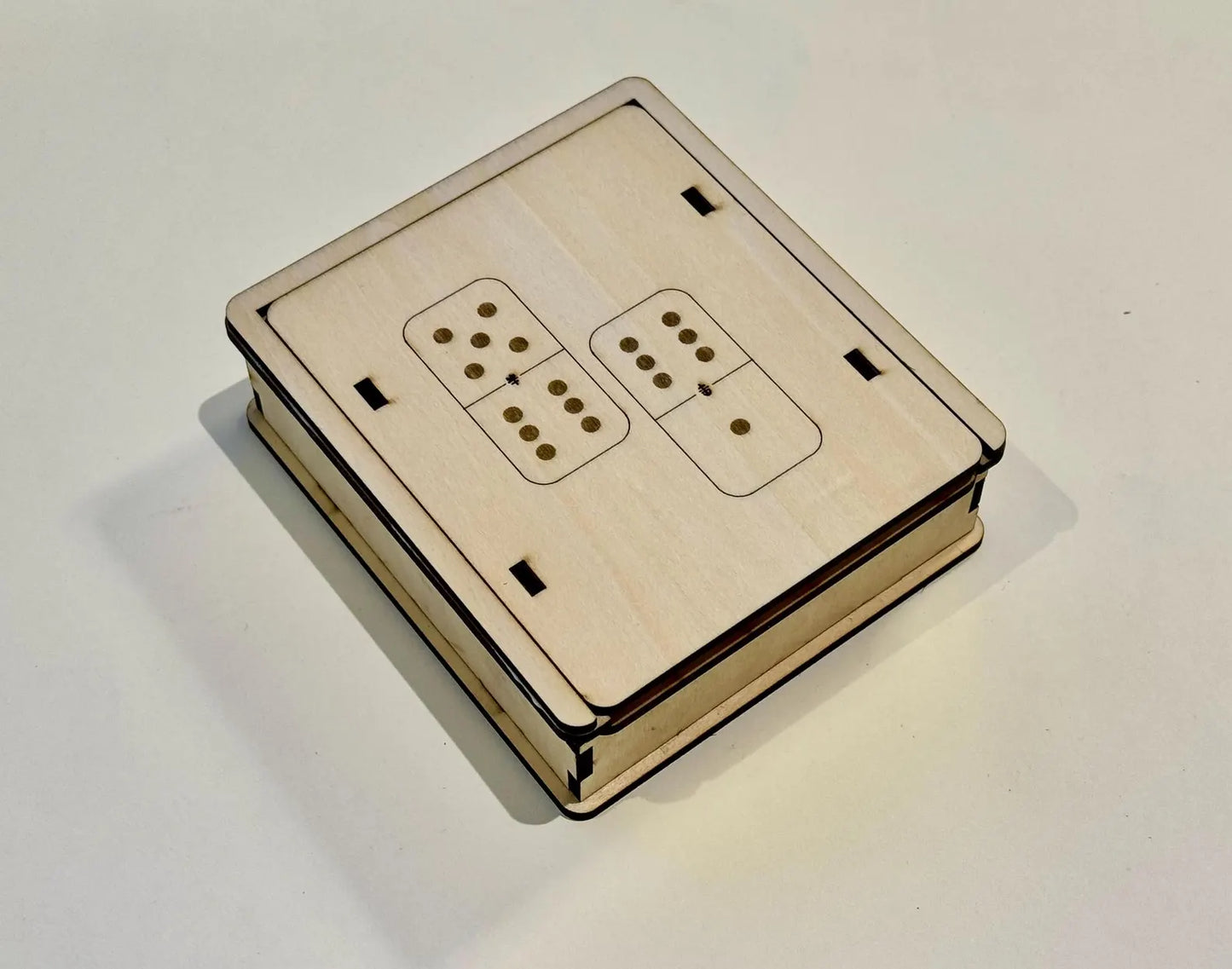 Дерев’яна настільна гра «Доміно»