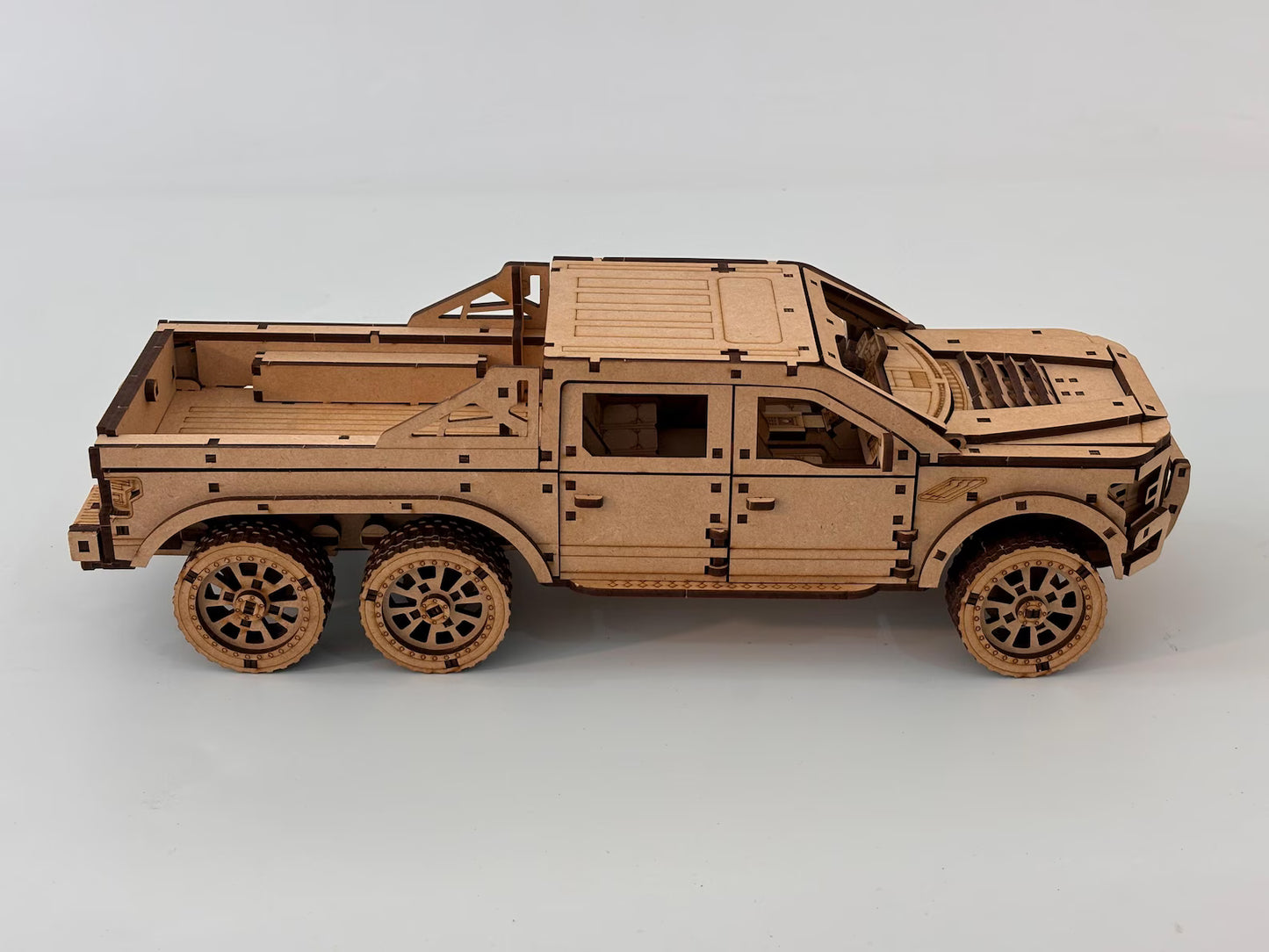 🚙 Дерев’яний Конструктор «Titan 6x6»