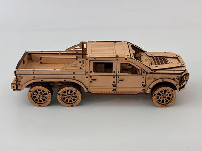 🚙 Дерев’яний Конструктор «Titan 6x6»