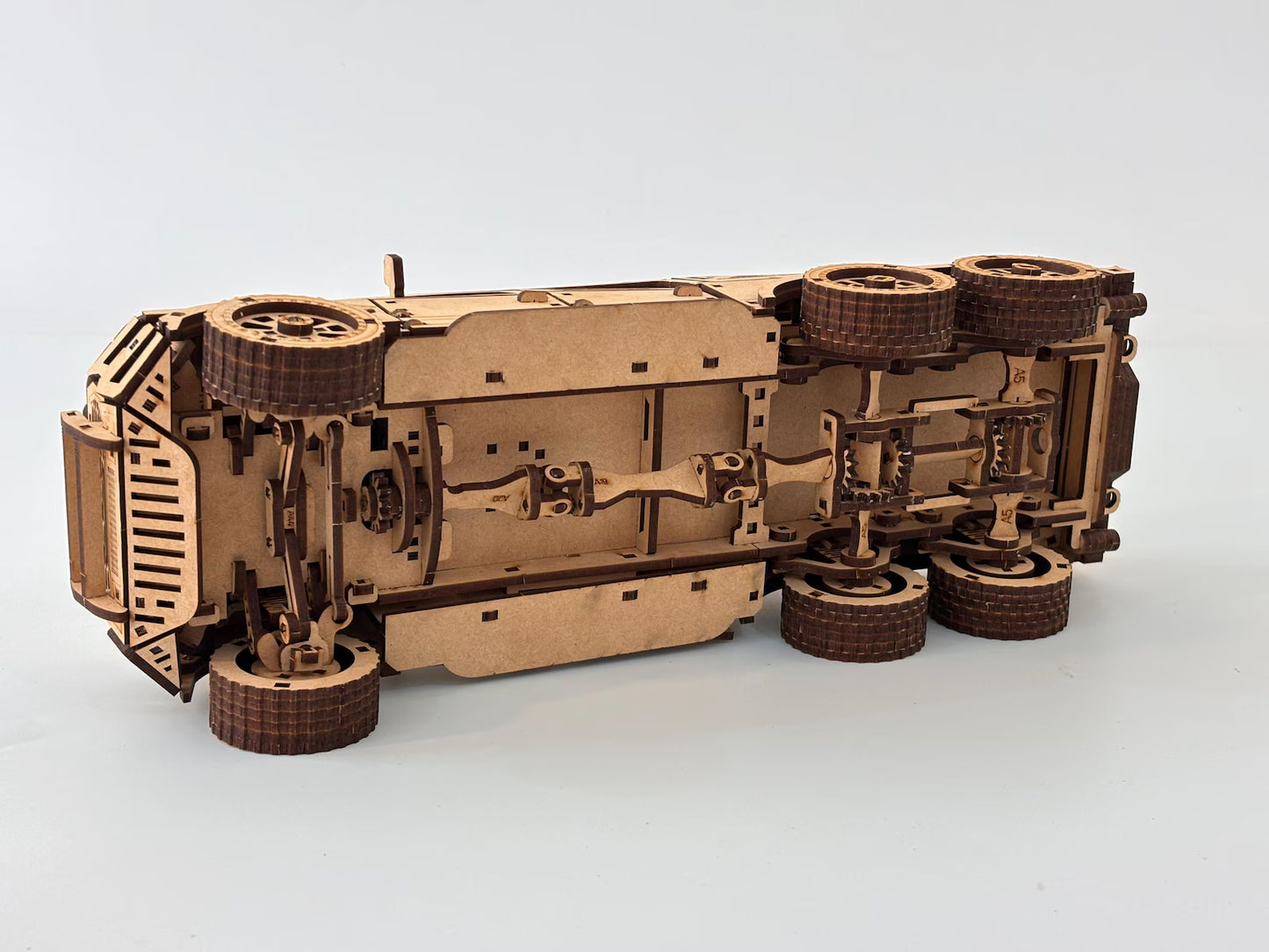 🚙 Дерев’яний Конструктор «Titan 6x6»